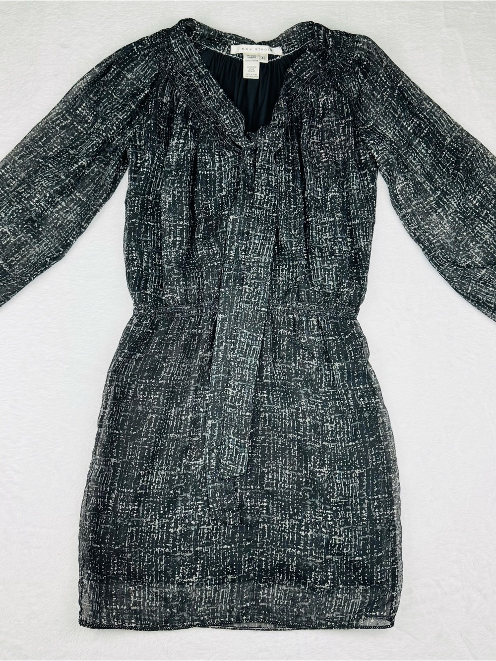 Max Studio dress. Size XS. Sleeve length is approximately 22 inches.